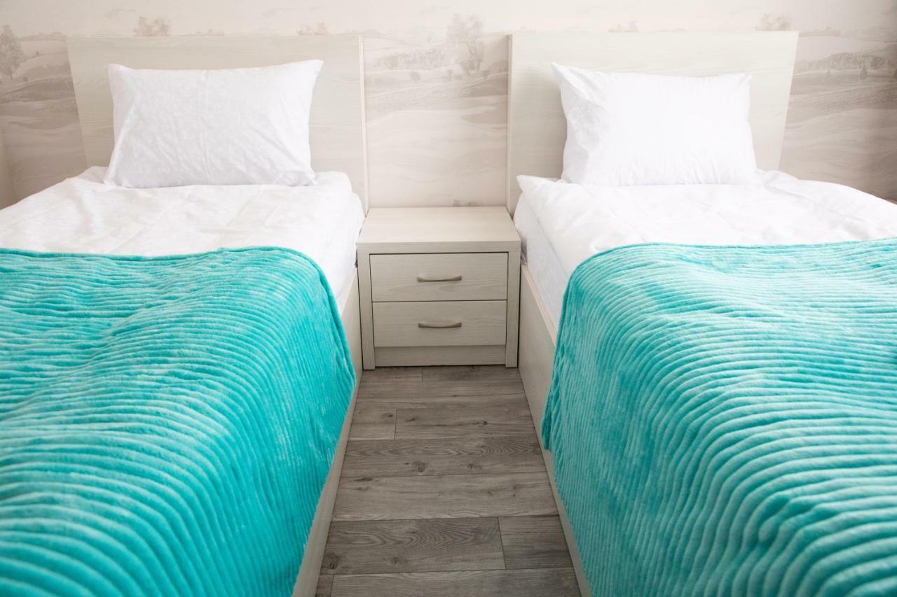 Kit Apartament Apartment ลวีฟ ภายนอก รูปภาพ